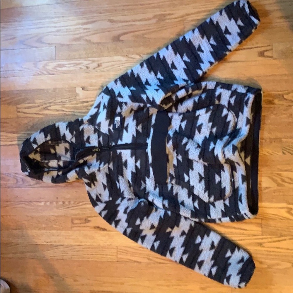 Men’s camp shire pullover medium